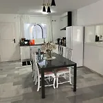 Apartment Estrelicia Iii
